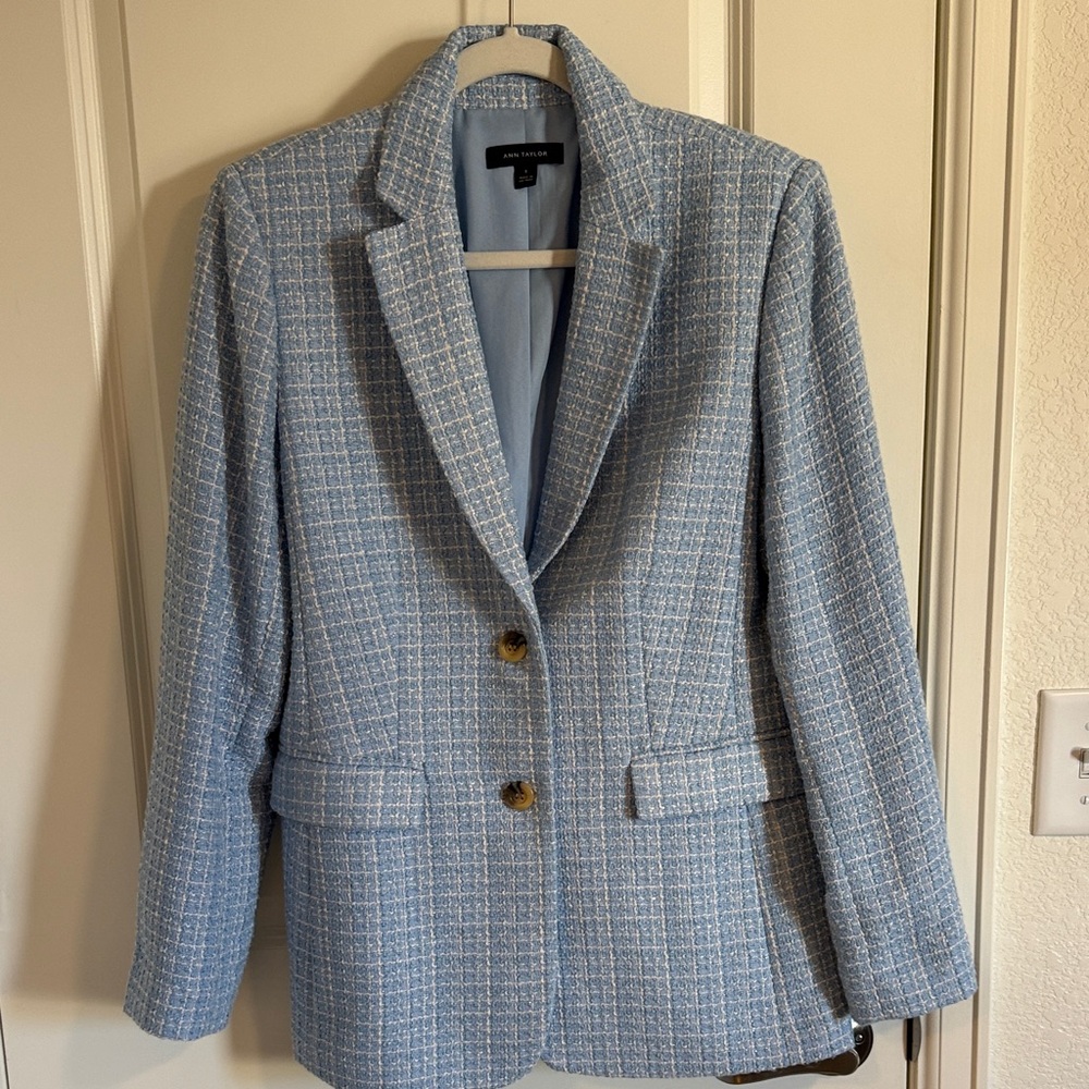 EUC Ann Taylor Light Blue Tweed Blazer